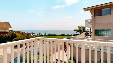 242 Avenida Lobeiro in San Clemente, CA - Foto de edificio - Building Photo