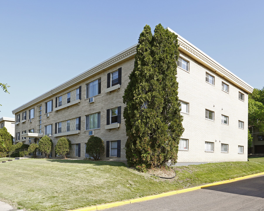 Adeline Apartments in St. Paul, MN - Building Photo