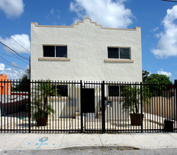 269 NW 30th St in Miami, FL - Building Photo - Building Photo