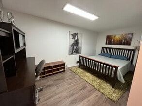 2602 Council Ring Rd in Mississauga, ON - Building Photo - Building Photo