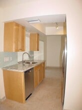 590 NE Wavecrest Way in Boca Raton, FL - Building Photo - Building Photo
