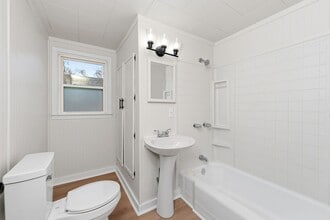 5923 Missouri Ave in Portage, MI - Building Photo - Building Photo