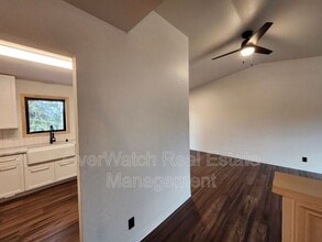 12244 Breckenridge Dr in Anchorage, AK - Building Photo - Building Photo