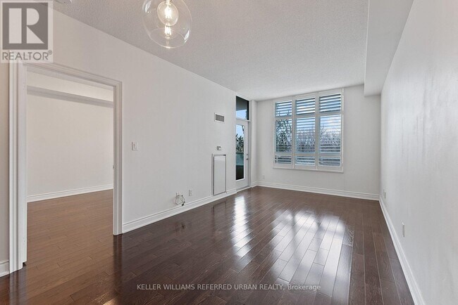 20 Bloorview Pl in Toronto, ON - Building Photo - Building Photo