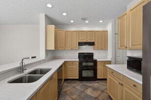 1104 Oakwater Dr in Royal Palm Beach, FL - Building Photo
