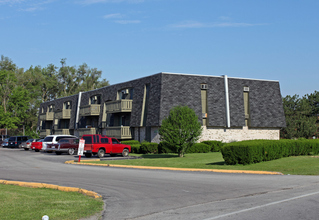 Portage View Apartments in Fostoria, OH - Building Photo