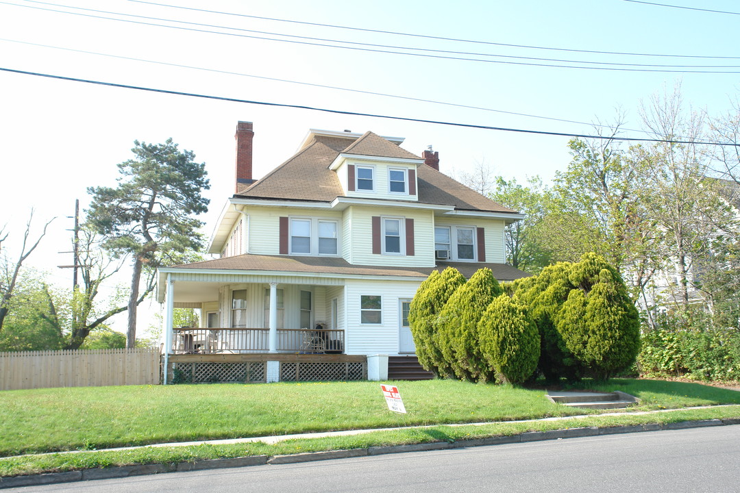 104 Franklin Ave in Long Branch, NJ - Building Photo