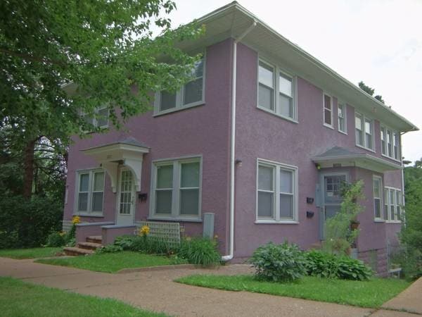 1207 E 9th St, Unit Apt 1