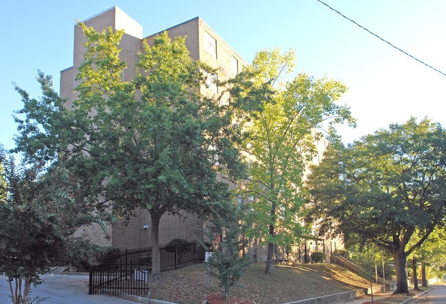 Arrington Manor Apartments in Columbia, SC - Foto de edificio - Building Photo