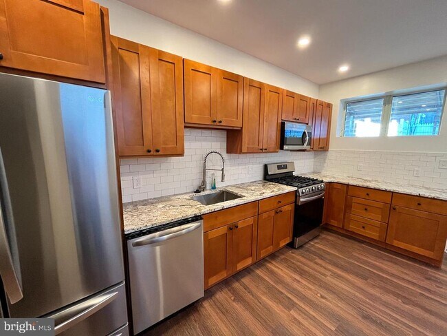 419 Markle St in Philadelphia, PA - Building Photo - Building Photo