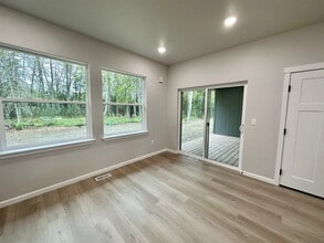 630 Wortham Ave in Kenai, AK - Building Photo - Building Photo