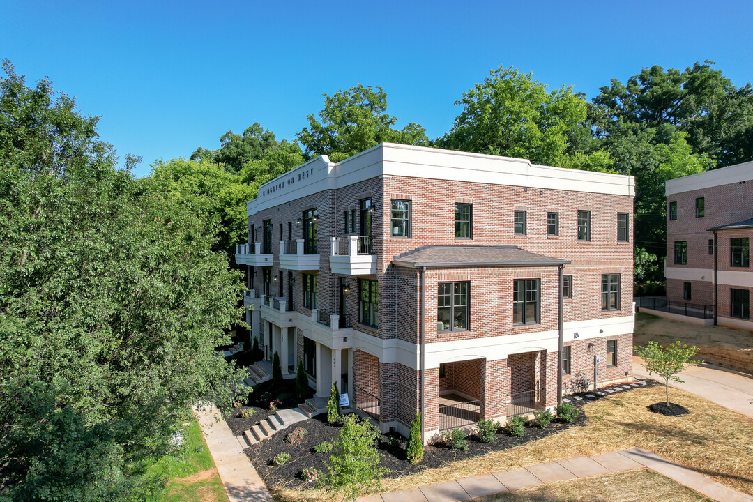 600 West Blvd in Charlotte, NC - Building Photo