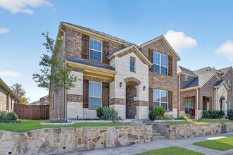 2209 Barx Dr in Little Elm, TX - Foto de edificio - Building Photo