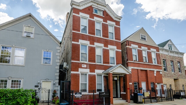 property at 2049 W Coulter St
