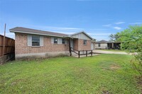 3520 Three Sisters St, Unit 6109 in Houston, TX - Building Photo - Building Photo