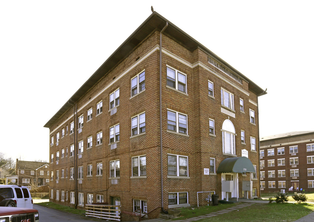 Magnolia Apartments in Knoxville, TN - Building Photo