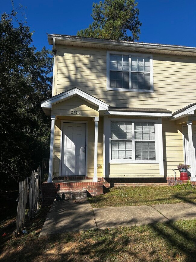 2776 Hartsfield Rd in Tallahassee, FL - Building Photo - Building Photo