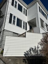 85 Gladstone St, Unit 3 in Boston, MA - Building Photo