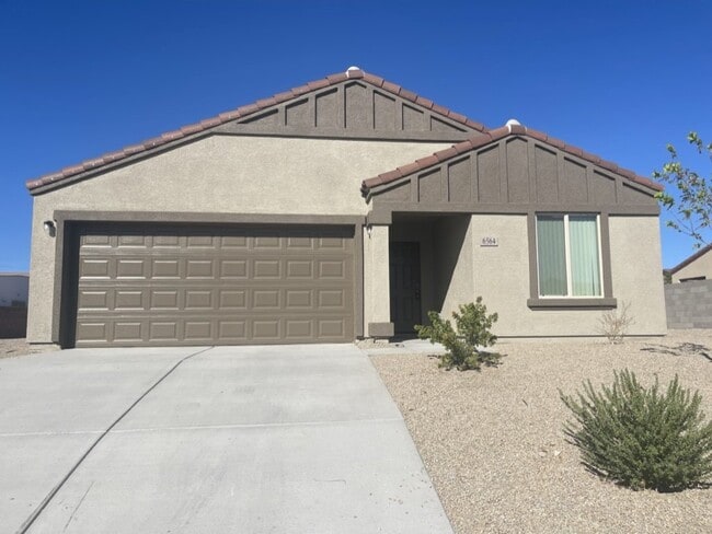 6564 S Mystic Ave in Mohave Valley, AZ - Building Photo - Building Photo