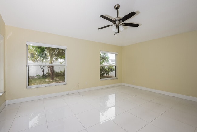 12252 Bronson Way in Orlando, FL - Building Photo - Building Photo