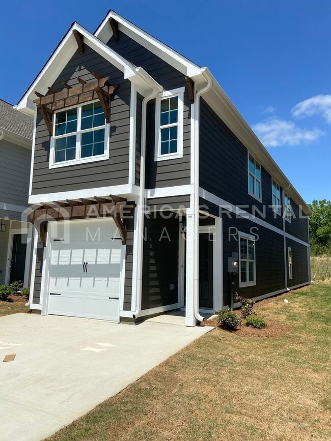 188 Creek Run Way in Calera, AL - Building Photo - Building Photo