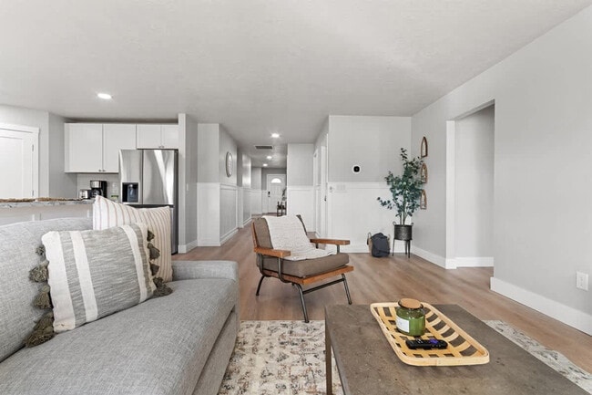 property at 171 E Red Rock St