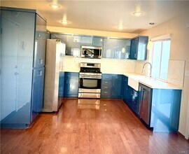 42 Parterre Ave in Lake Forest, CA - Building Photo - Building Photo