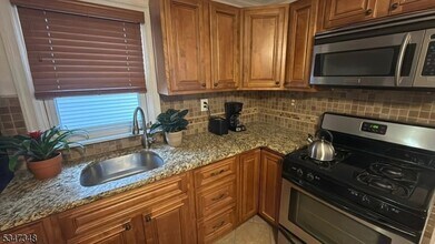 116 Brighton Ave in Belleville, NJ - Building Photo - Building Photo