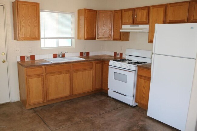 77 E Laguna St-Unit -Unit A in Tucson, AZ - Building Photo - Building Photo