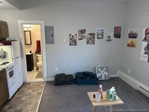 582 Cambridge St in Boston, MA - Foto de edificio - Building Photo