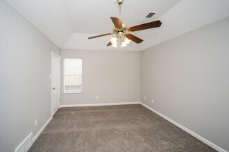 6561 Bald Oak Dr in Memphis, TN - Building Photo - Building Photo