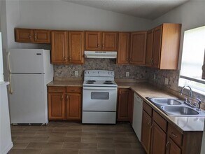619 Yak Ct in Kissimmee, FL - Building Photo - Building Photo