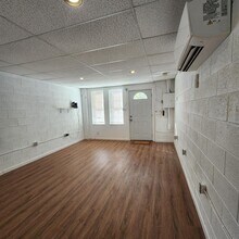 5017 Rowena Ave in Austin, TX - Building Photo - Building Photo