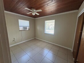 242 Cedar St in Englewood, FL - Building Photo - Building Photo