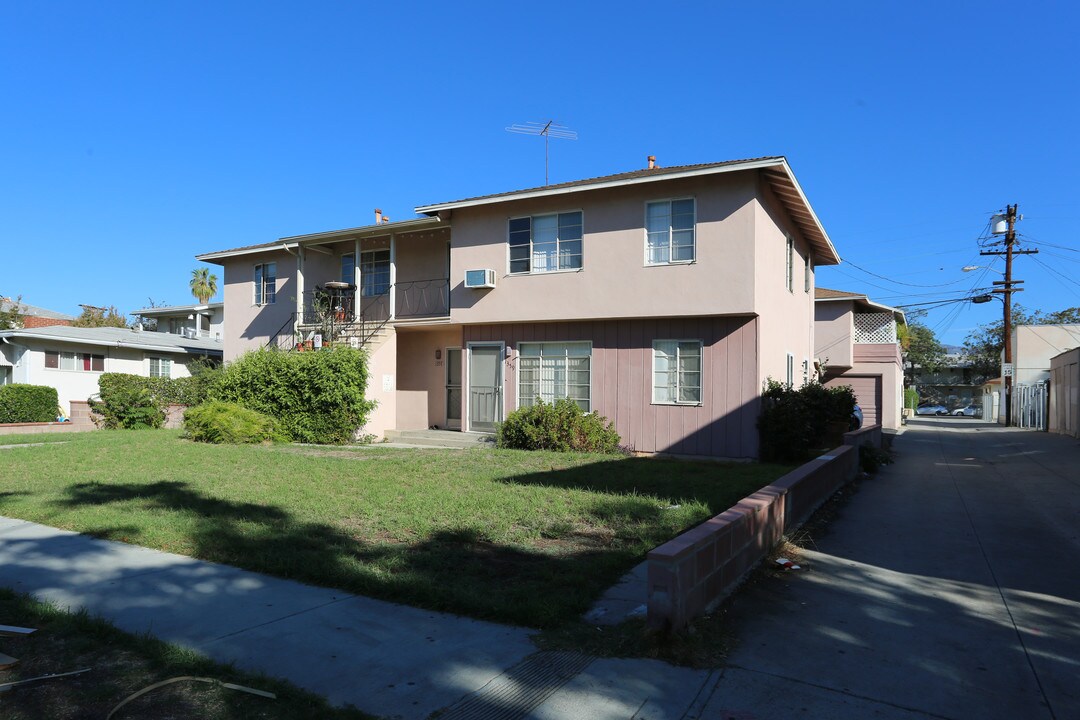 1357 Orange Grove Ave in Glendale, CA - Building Photo