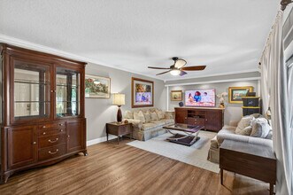 4511 45th Way in West Palm Beach, FL - Foto de edificio - Building Photo