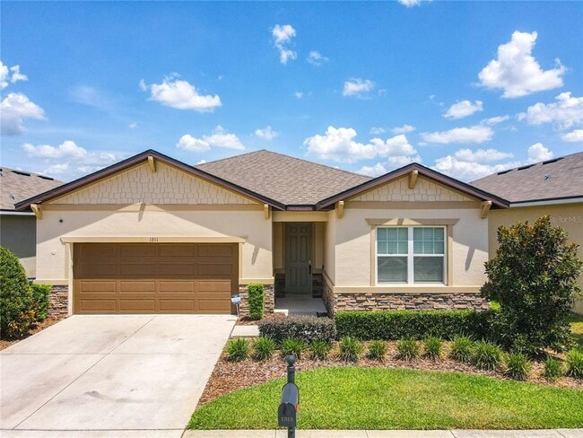 property at 1311 Yorkshire Ct