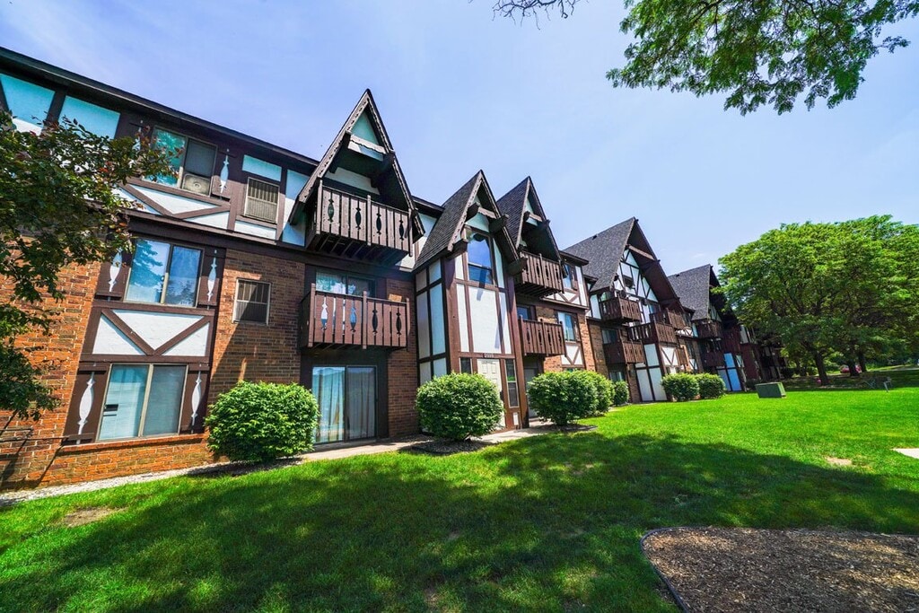 Swiss Valley Apartments in Wyoming, MI
