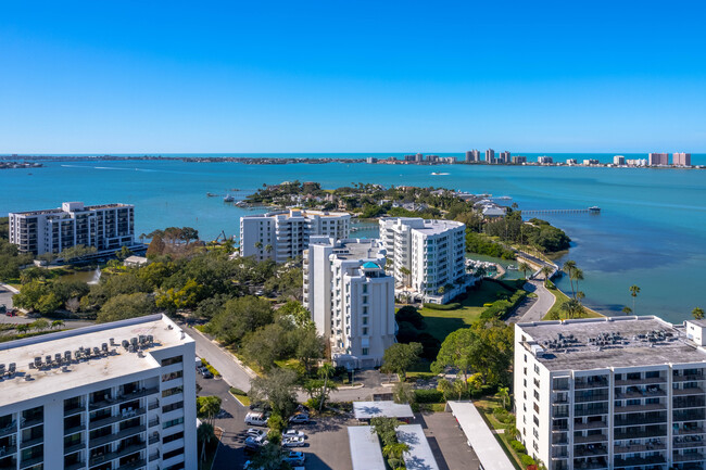 Seaside at Belleaire in Belleair, FL - Building Photo - Building Photo