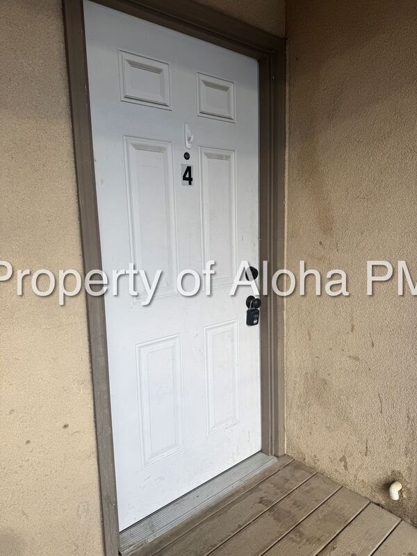 1065 W Pine Ave in Meridian, ID - Building Photo - Building Photo