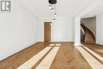 78 Burncrest Dr in Toronto, ON - Building Photo - Building Photo