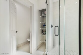 9573 Roundstone Cir in Ft. Myers, FL - Building Photo - Building Photo