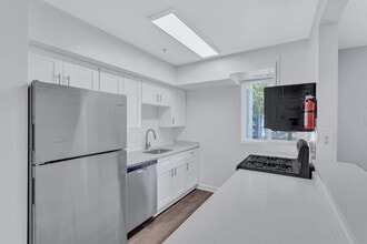 Hillstone Apartments in Washington, DC - Building Photo - Building Photo
