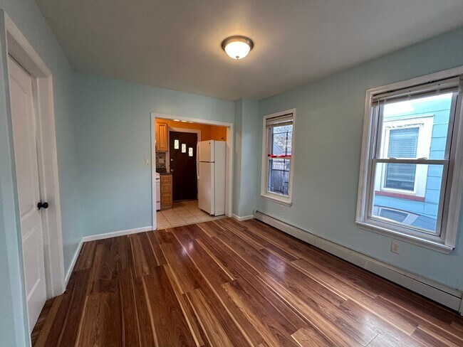 135 Duer St in North Plainfield, NJ - Building Photo - Building Photo