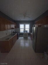 32 Rosehill Pl in Irvington, NJ - Building Photo - Building Photo