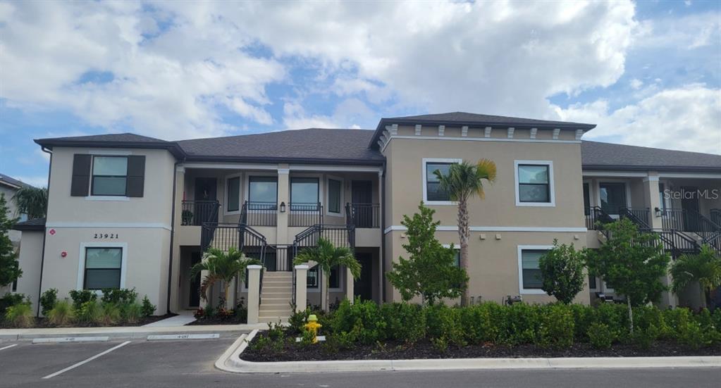 23921 Collina Way in Port Charlotte, FL - Building Photo