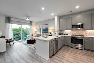 1046 Taft St in Houston, TX - Building Photo - Building Photo