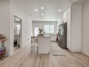 1316 S College Ave in Fayetteville, AR - Building Photo - Building Photo