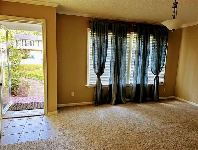 property at 921 Hemingway Rd