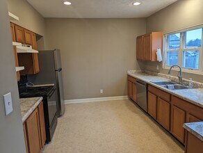 1042 Cameron St in Indianapolis, IN - Building Photo - Building Photo